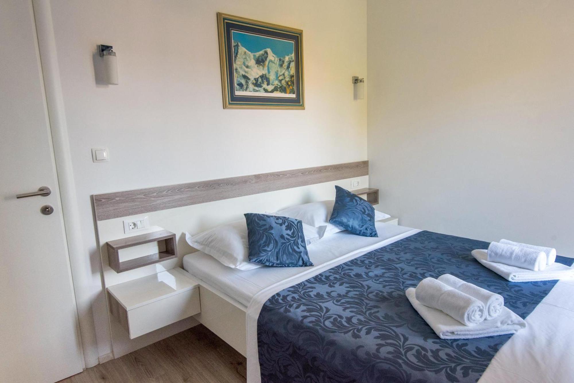 Apartmani Babic Севид Экстерьер фото