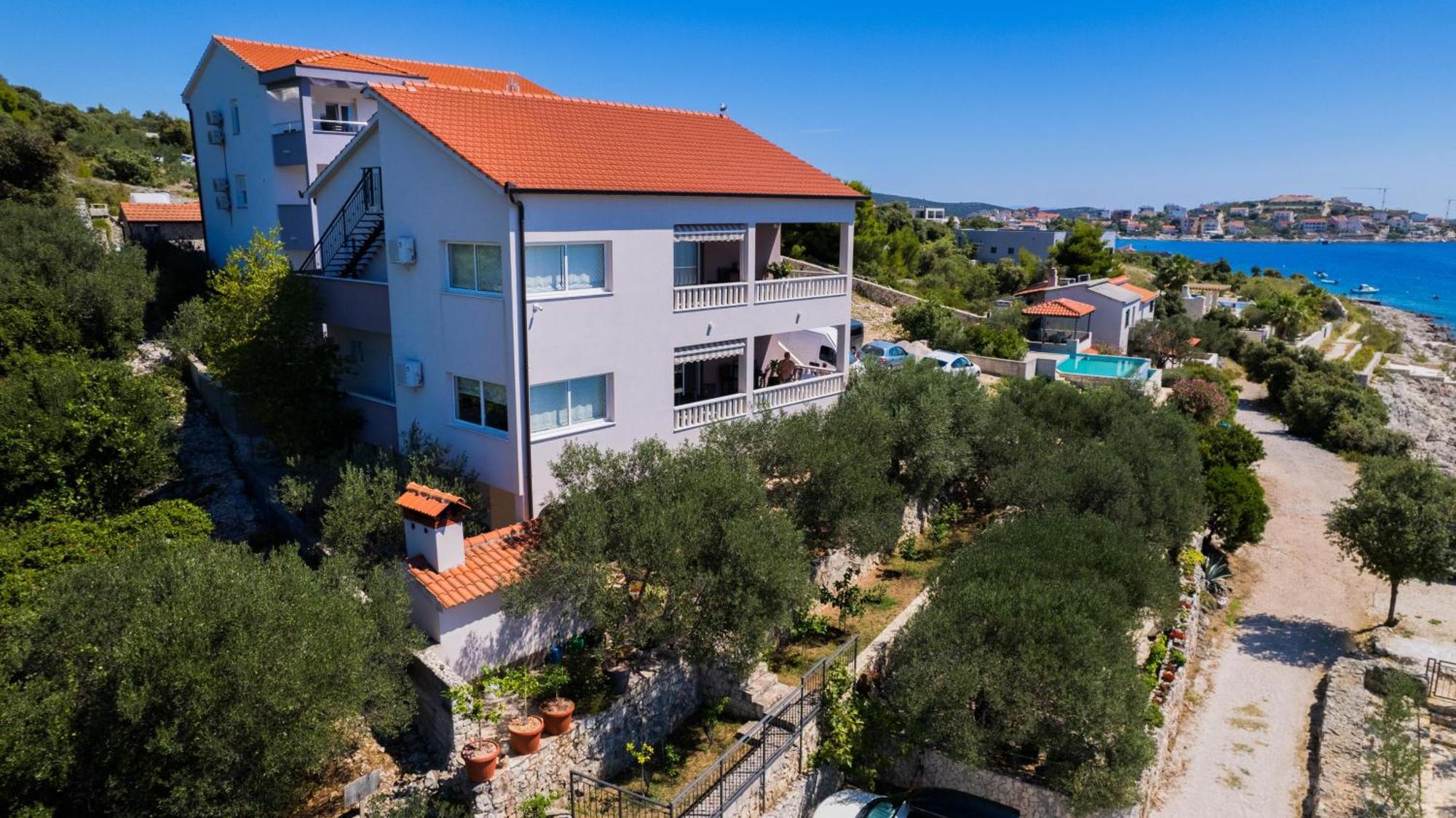 Apartmani Babic Севид Экстерьер фото
